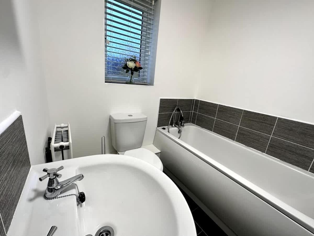 Middlebeck House By Blue Skies Stays Middlesbrough Esterno foto